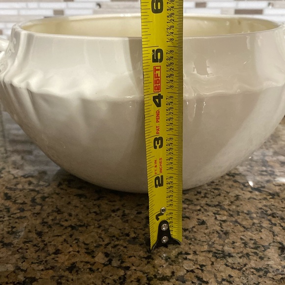 Vintage Porcelain Soup Bowl with ladle- signed E.T. 1969 - Picture 8 of 11